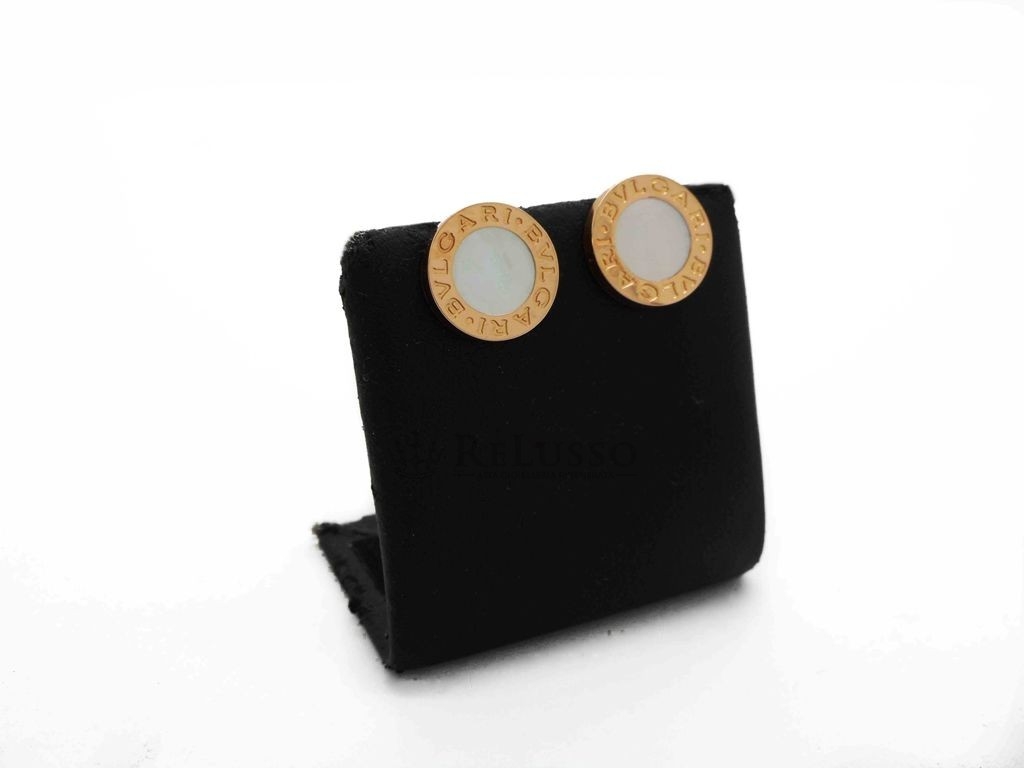 Orecchini Bulgari Collezione Bvlgari-Bvlgari in oro rosa e madreperla foto4