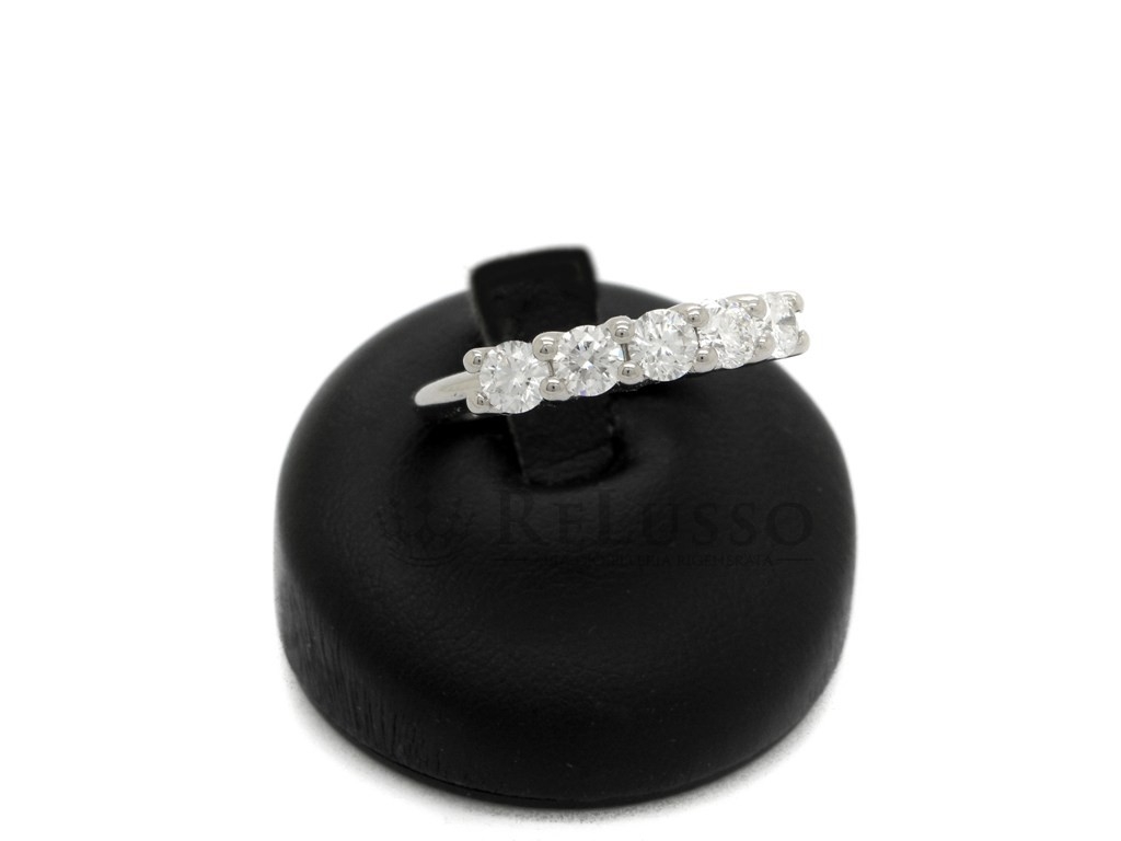 Anello Riviera con diamanti per 1,22ct in oro bianco G-H color foto5