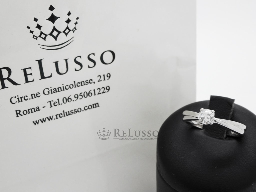 Anello solitario da 0,30ct colore G-H in oro bianco certificato foto7