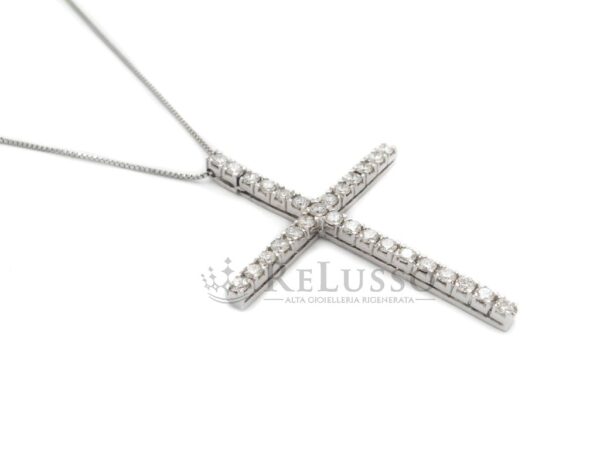 Collana con croce con 1,45ct di diamanti G-H color in oro bianco foto2