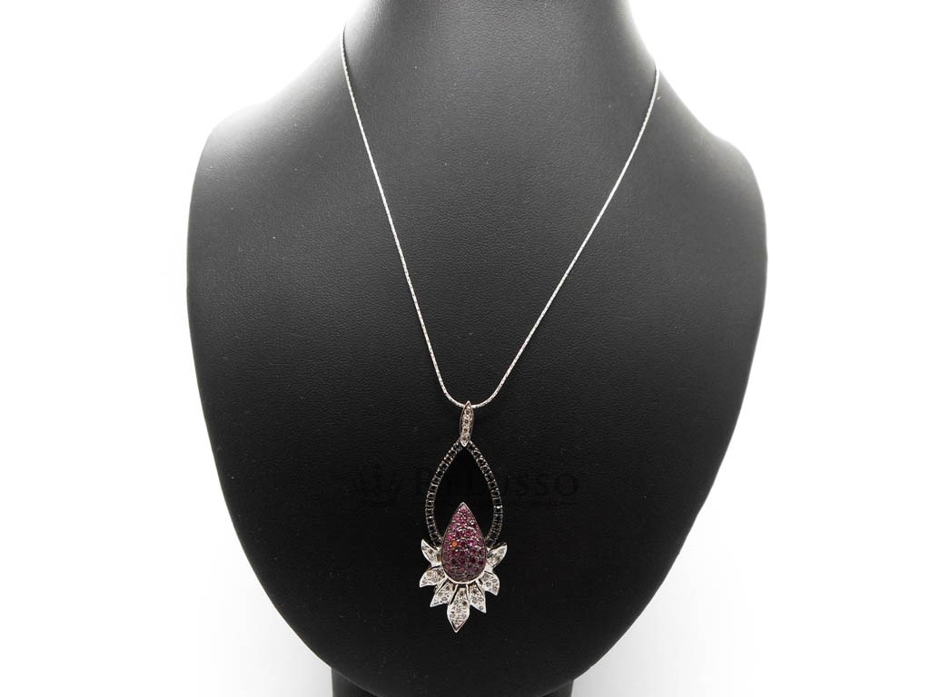 Pendente con diamanti per 0,50ct e rubini birmani per 0,90ct in oro bianco foto4