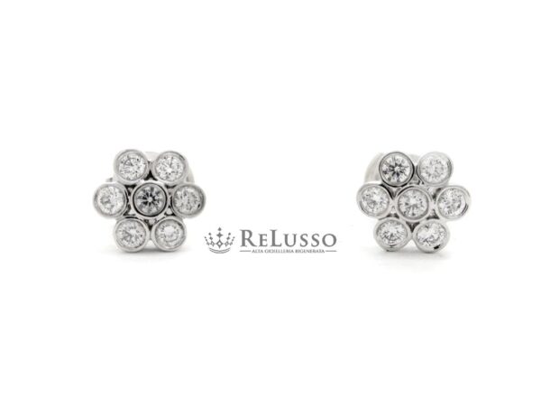Orecchini Tiffany & Co. a fiore con diamanti in platino foto2