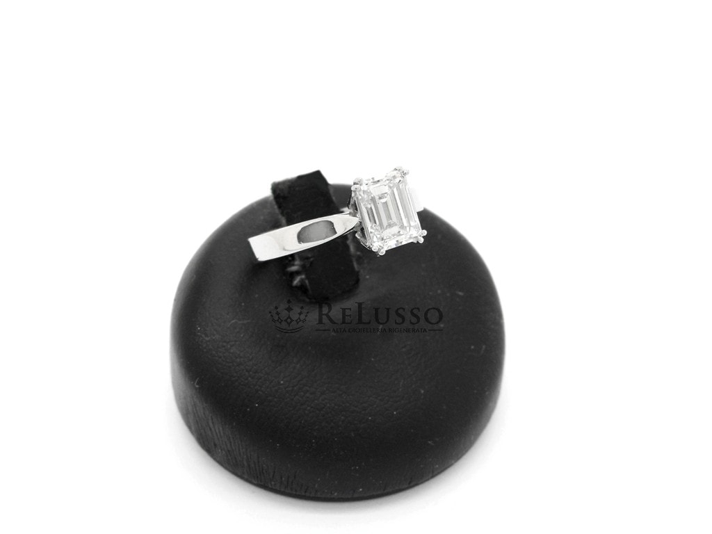 Solitario con diamante taglio smeraldo da 1,40ct D Color Certificato foto4