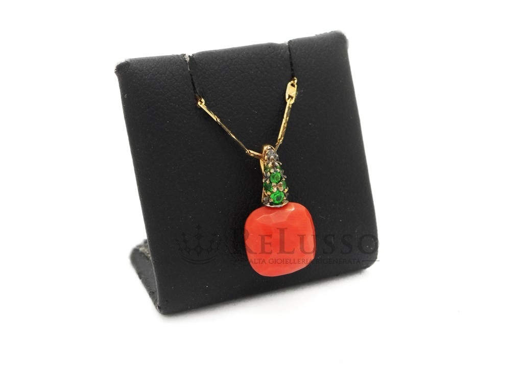 Pendente Pomellato Capri con corallo e tsavoriti in oro giallo (senza catena) foto4
