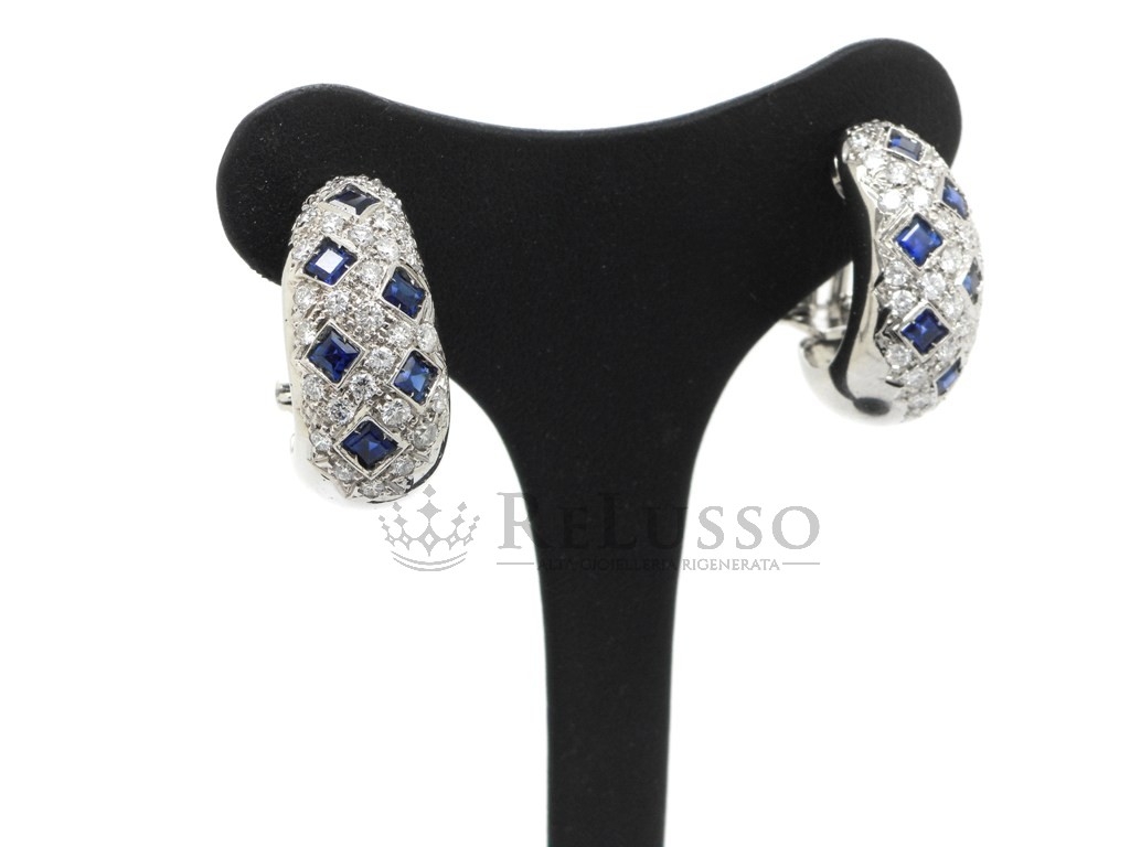 Orecchini a goccia con 1,80ct di zaffiri e 1,20ct di diamanti in oro bianco foto4