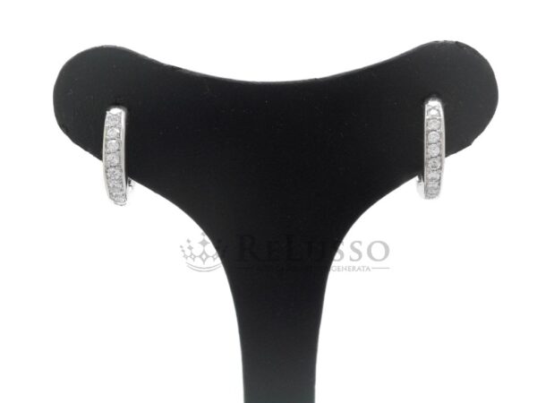 Orecchini a cerchio con 0,30ct di diamanti in oro bianco 18kt foto1