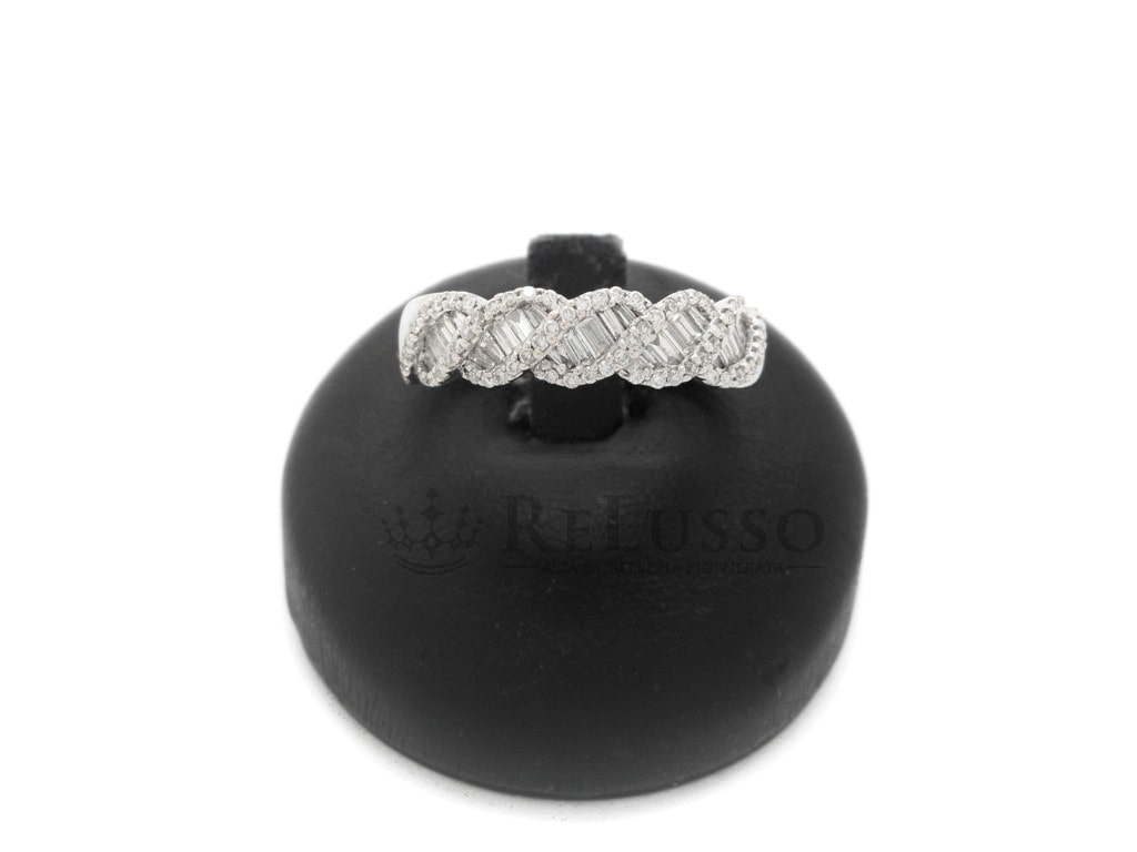 Riviera fantasia in oro bianco e diamanti per 0,80ct foto1