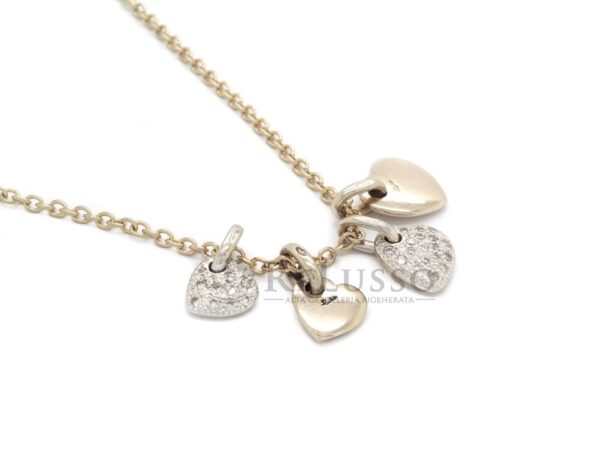 Collana Pomellato con 4 ciondoli cuore in oro bianco e diamanti foto2