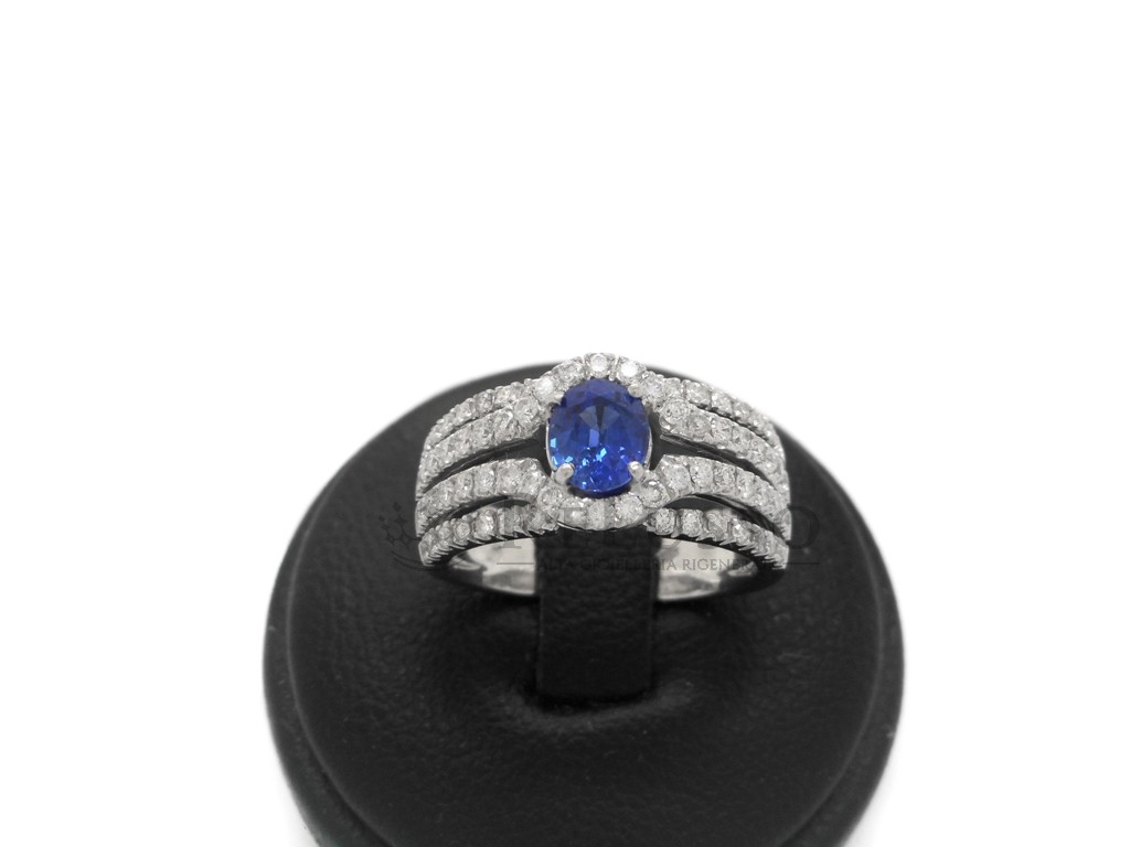 Anello in oro bianco con zaffiro Sri lanka non riscaldato da 0,95ct e diamanti foto16