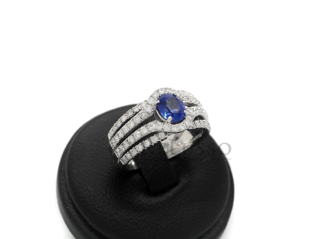 Anello in oro bianco con zaffiro Sri lanka non riscaldato da 0,95ct e diamanti foto13