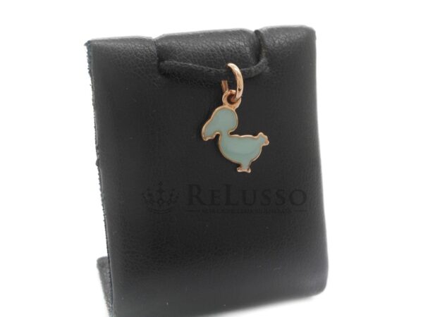 Charm Dodo Junior in oro rosa e smalto azzurro. foto1