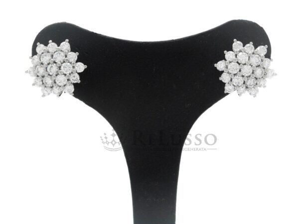 Orecchini con 2,06ct di diamanti in oro bianco, firmati Brusco.foto4