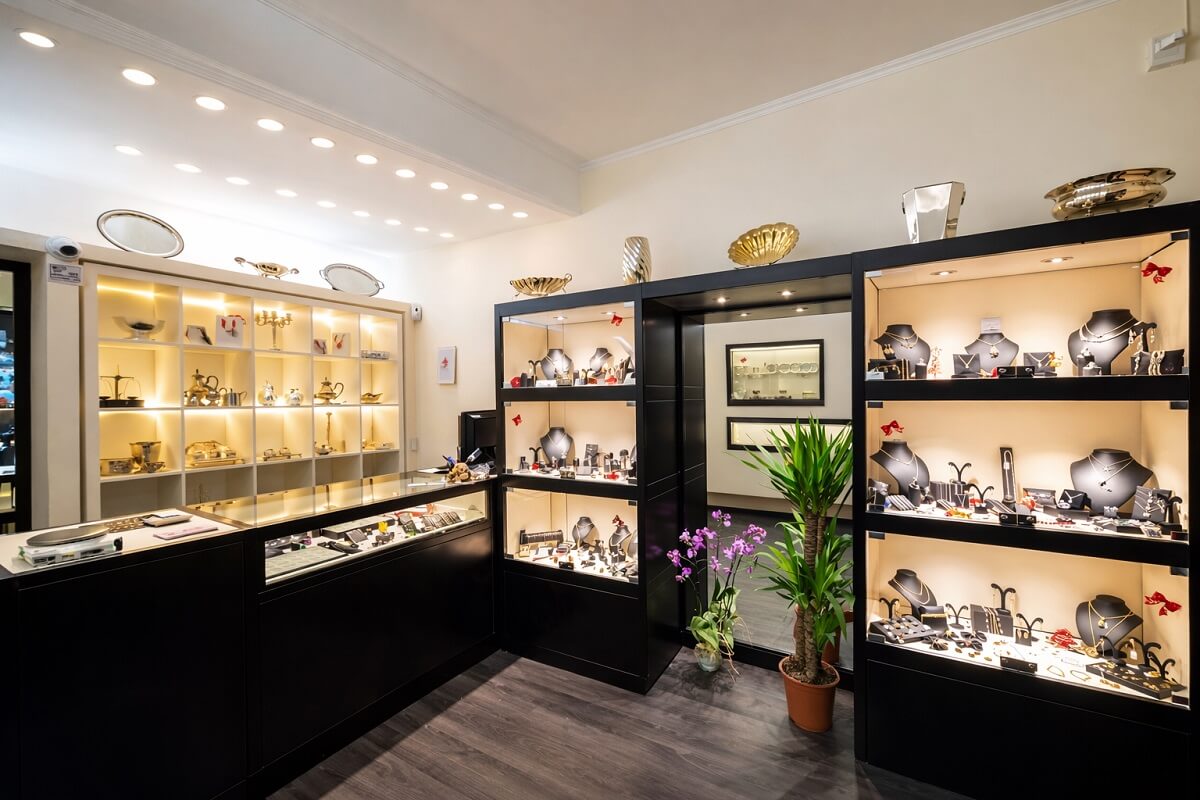 Interno della gioielleria ReLusso