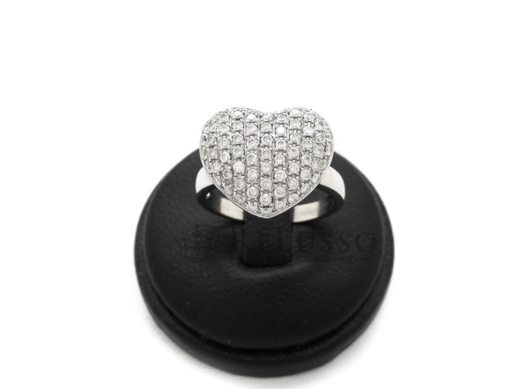 Anello Giorgio Visconti a cuore in oro bianco con pavé di diamanti 0,94 ct, vista frontale